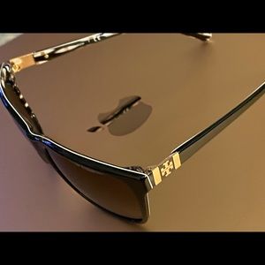 TORY BURCH- Sunglasses- Black w/pattern sides